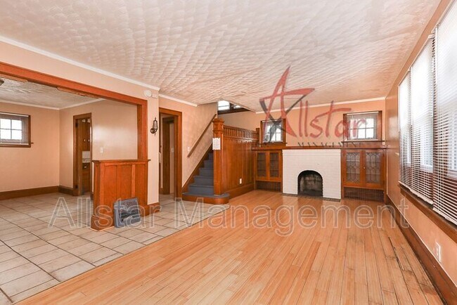 Building Photo - 458 Hillwood Dr