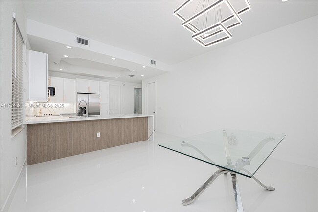 Building Photo - 1455 Breakwater Terrace