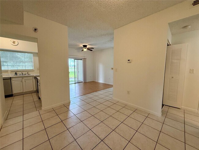 Building Photo - 2421 NW 96th Terrace