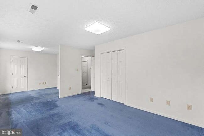 Building Photo - 3709 Howsen Ave