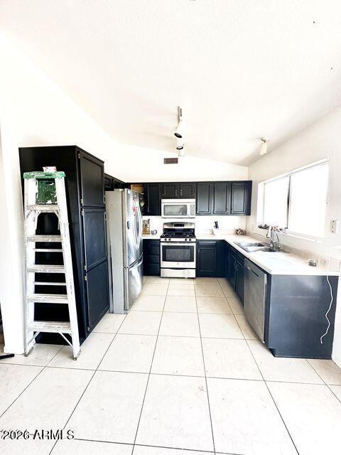 Building Photo - 1207 E Avenida Luna