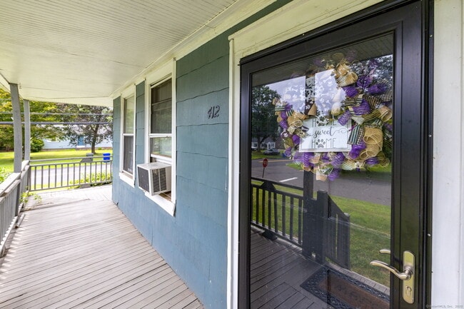 Building Photo - 410 Middletown Ave
