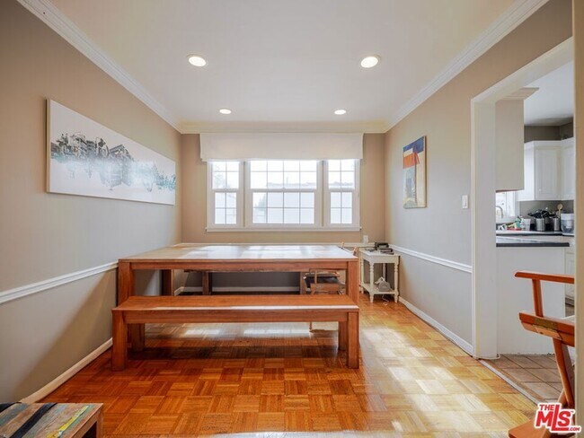 Building Photo - 1321 Hayworth Ave