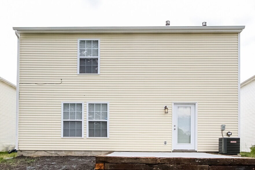 Building Photo - 1919 Orchid Bloom Ln