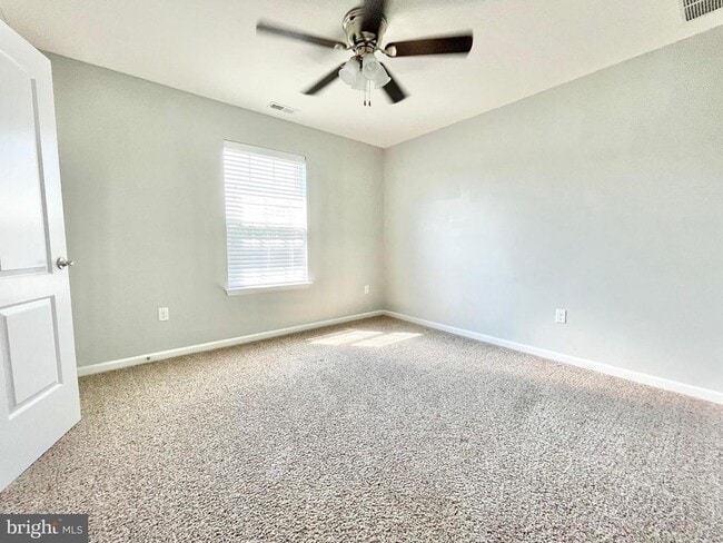 Building Photo - 307 S Marshview Terrace