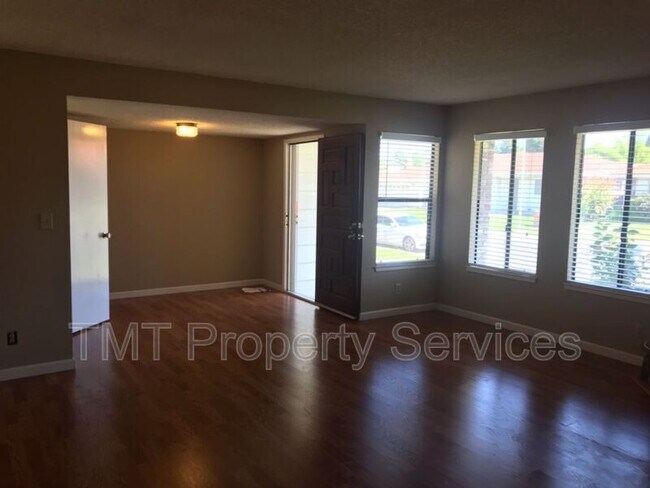 Building Photo - 956 Greenstar Way