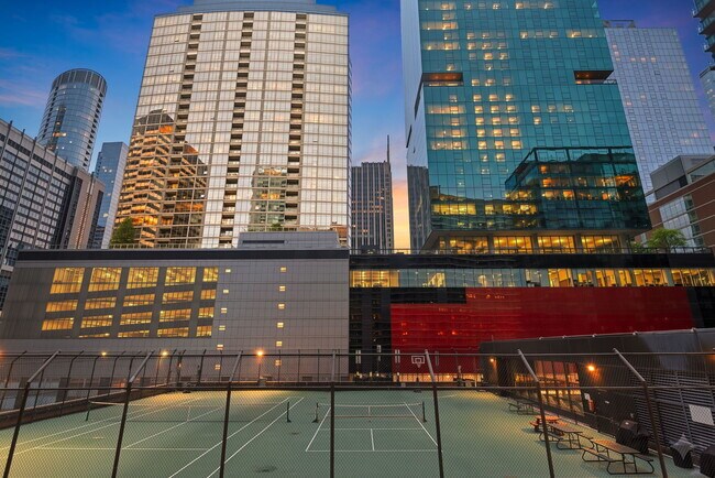 Building Photo - 211 E Ohio St