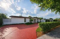 Building Photo - 1220 SW 78th Ave