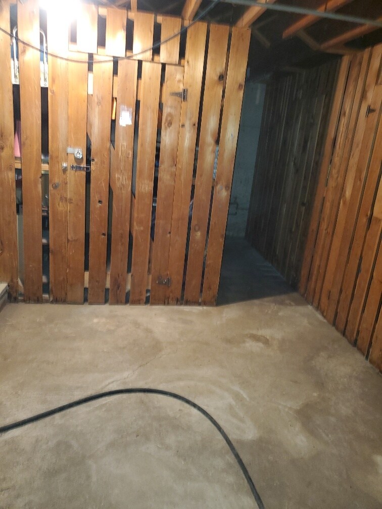 Building Photo - 1305 Jewel Ct
