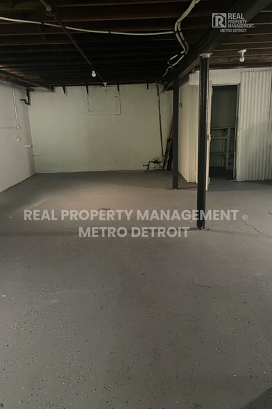 Building Photo - 5105 Grayton St