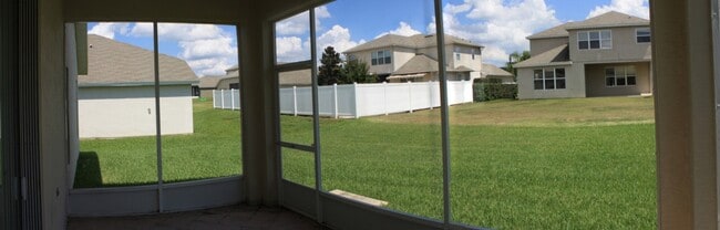 Building Photo - 4095 SW 51st Ct