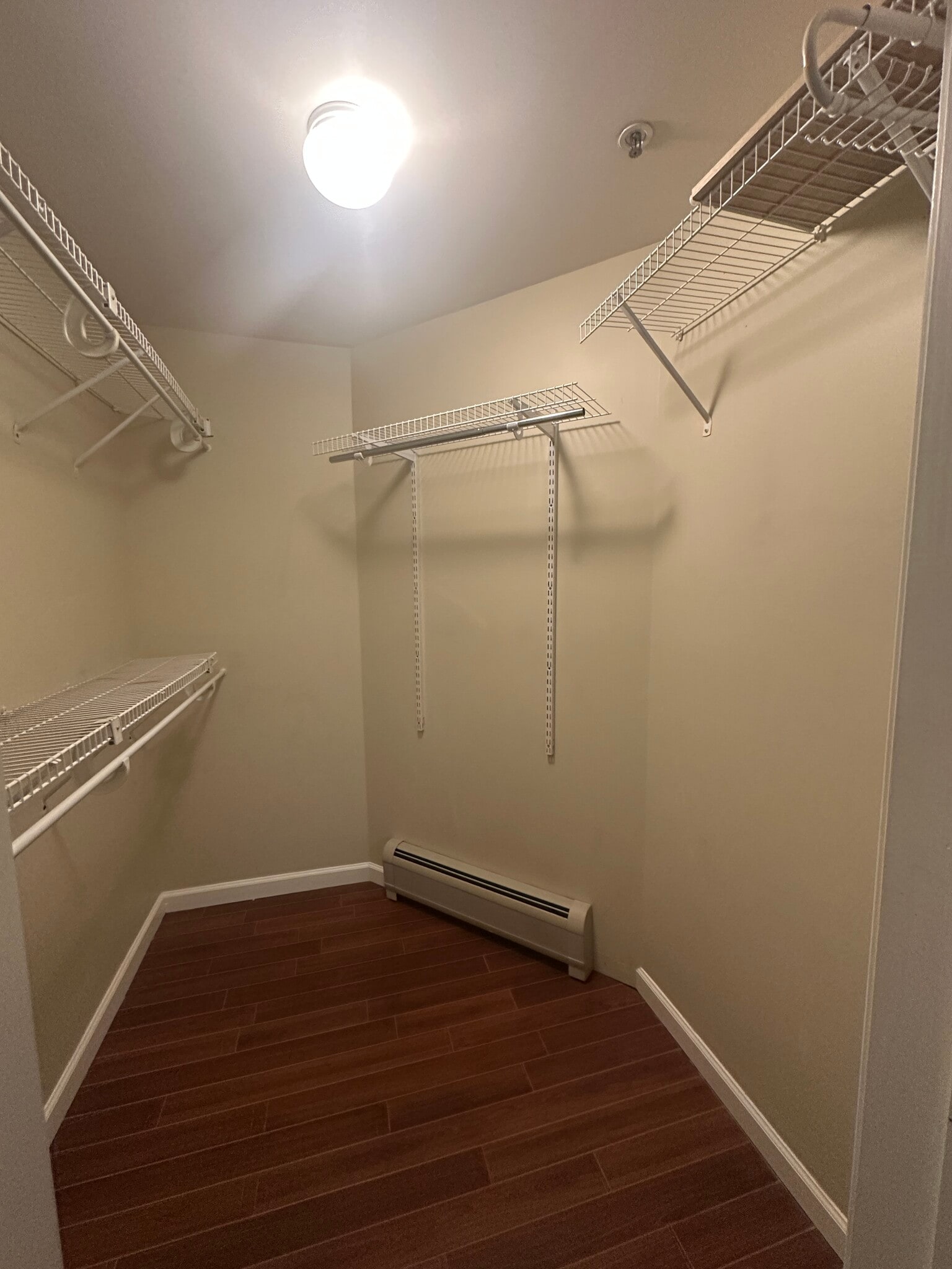 Bedroom 1 walk in closet - 380 Hildred Dr