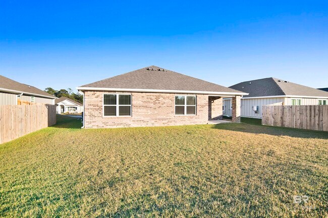 Building Photo - 32038 Lyon Rd