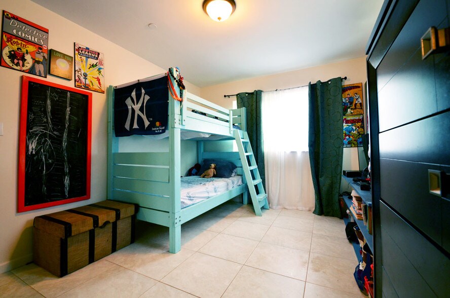 Building Photo - 1625 Frog Ln