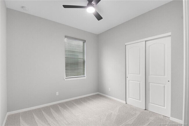 Building Photo - 10214 SW Captiva Dr