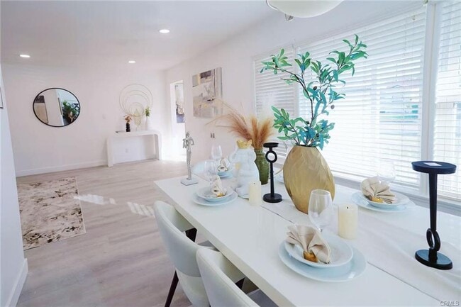 Building Photo - 3813 W 173rd St