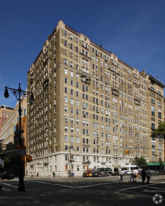 Primary Photo - 65 Central Park W