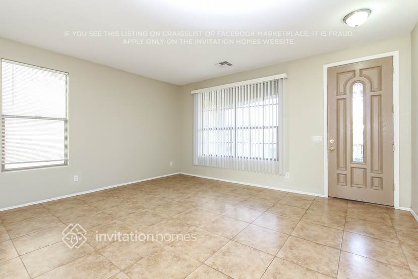 Building Photo - 6826 S 30th Ln