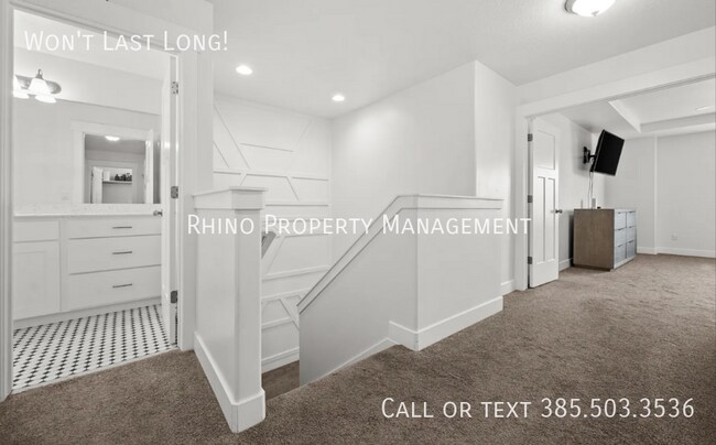 Building Photo - 4891 N Nile Dr