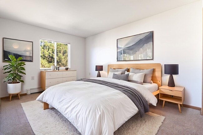 Building Photo - Colonial Meadows Senior Community