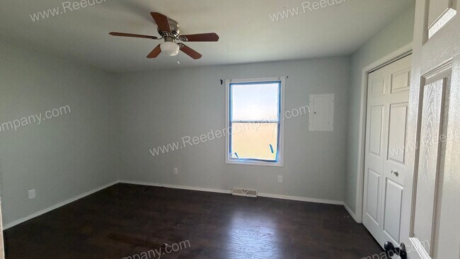 Building Photo - Newly updated 3 bedroom house