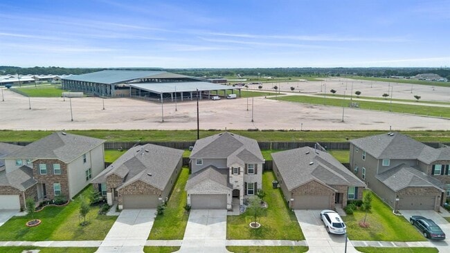 Building Photo - 5618 Downie Draw Ranch Trail
