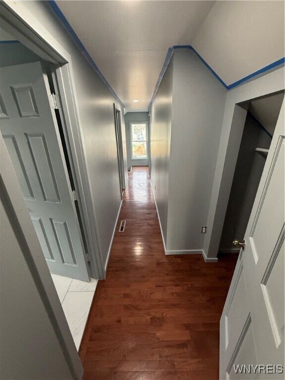 Building Photo - 26 Amber St