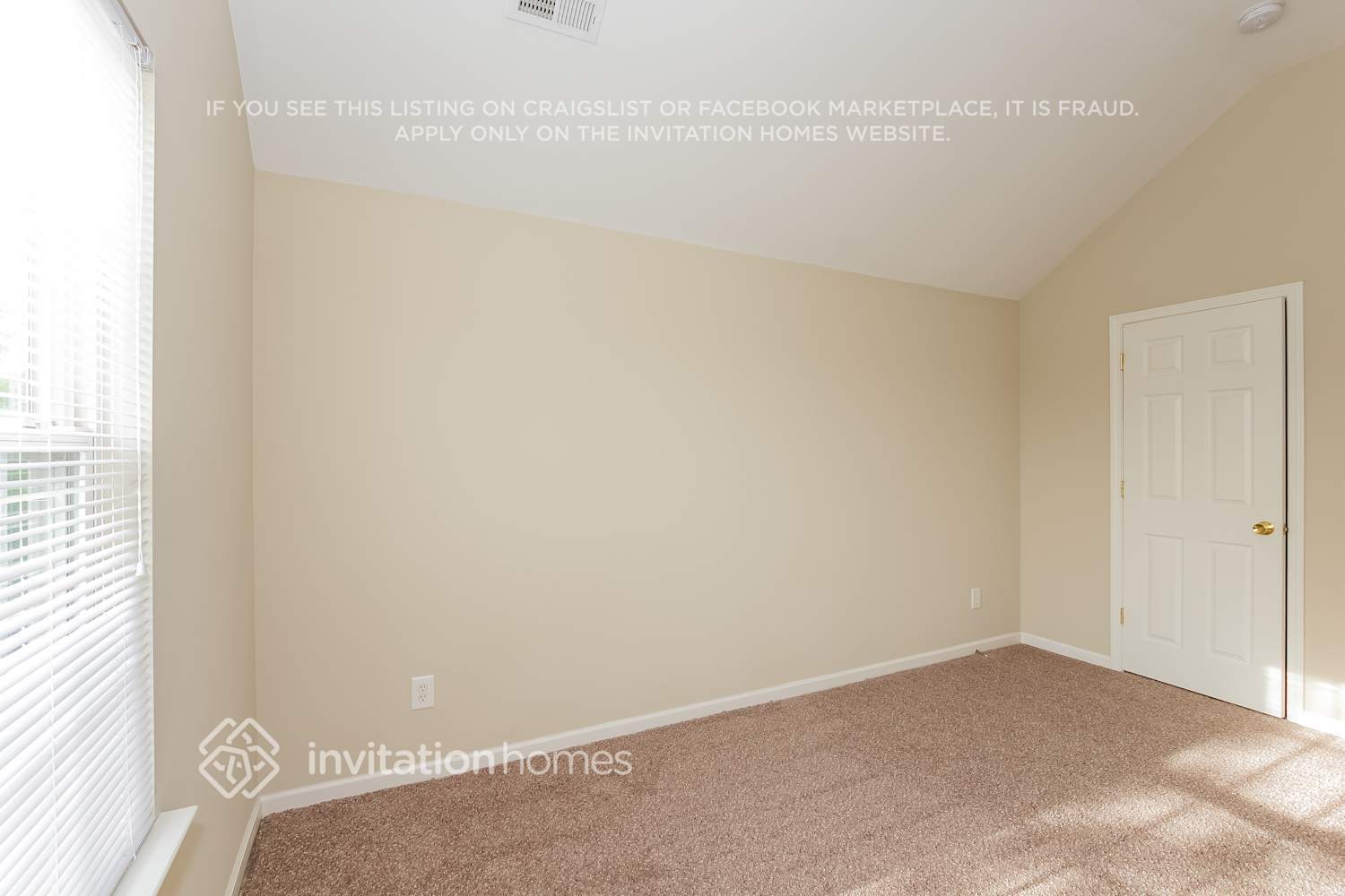 Building Photo - 7107 Fox Point Dr