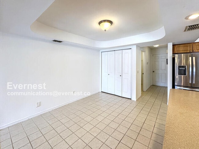 Building Photo - 2604 Sablewood Dr
