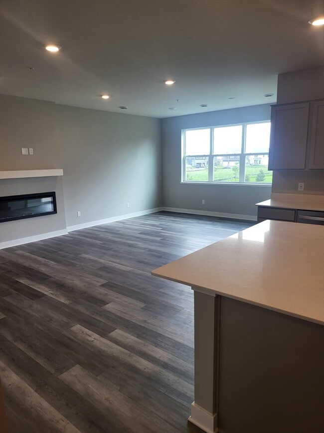 Building Photo - 17042 Dysart Pl