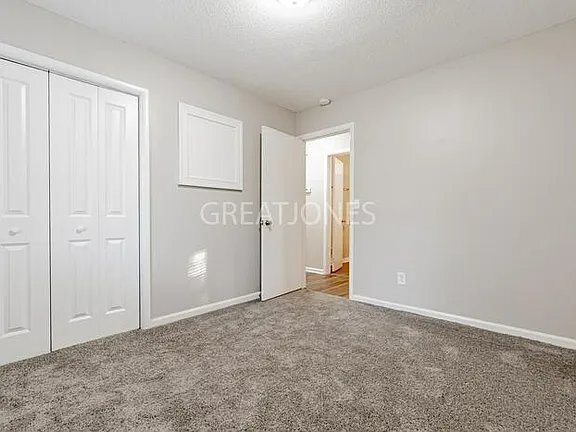 Building Photo - 4527 Robney Dr