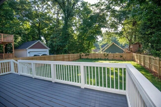 Building Photo - 314 Ashburton Ave SE