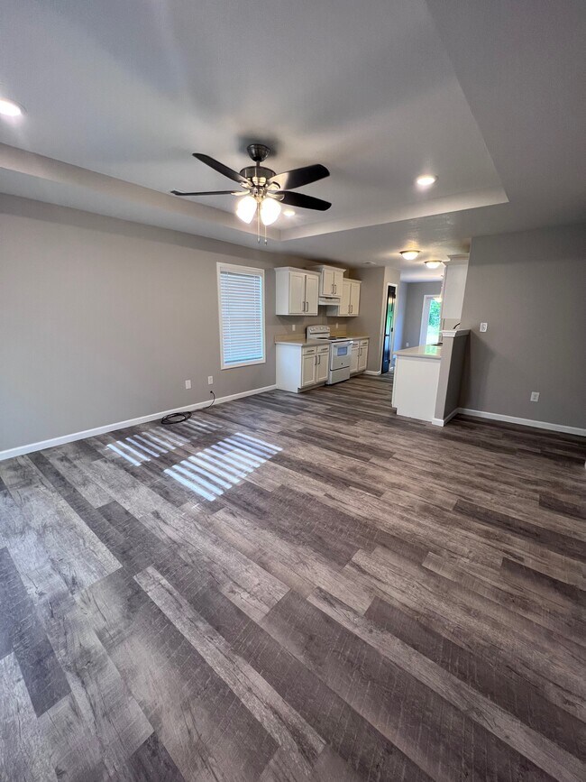 Large Living room - 2081 SW Buchanan St
