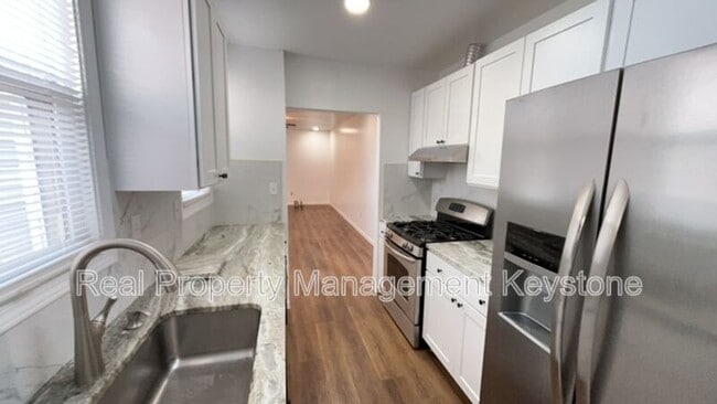 Building Photo - 1715 Larkins Wy