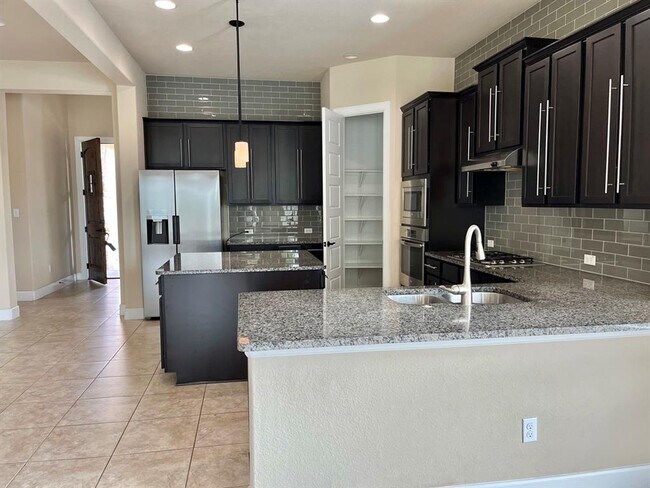 Building Photo - 2713 Santa Rosita Ct