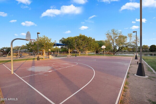 Building Photo - 4756 E Ironhorse Rd