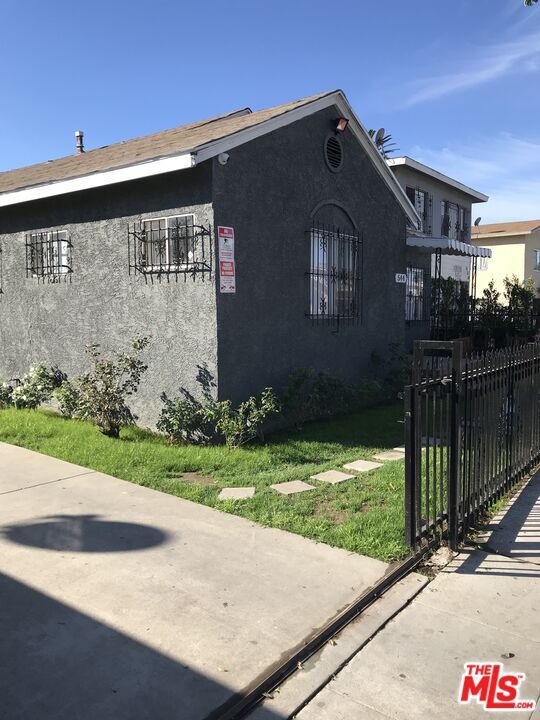 Building Photo - 544 W 41st Dr