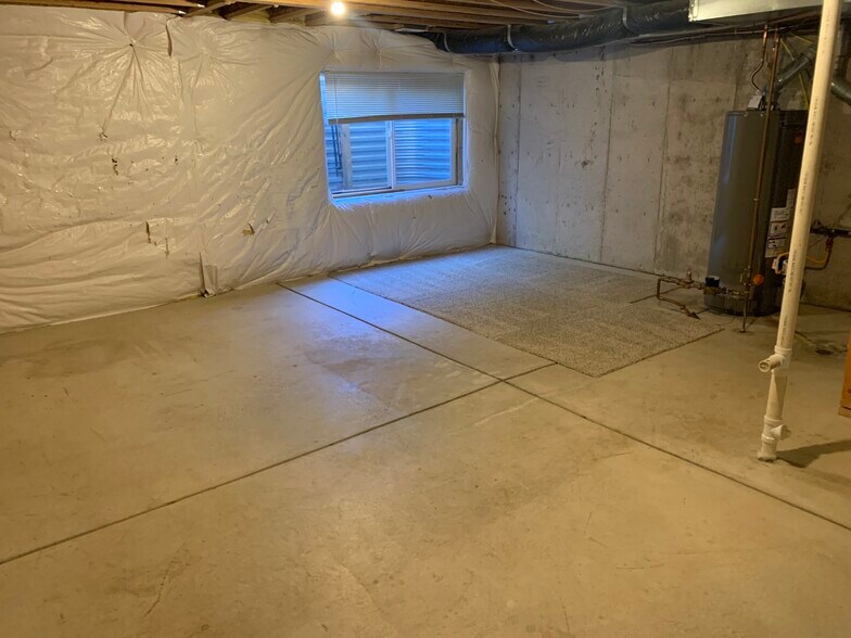 Basement - 2232 Golden Gate Grv