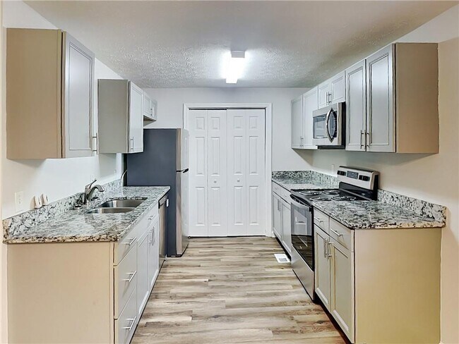 Building Photo - 3034 Millstone Ct SW