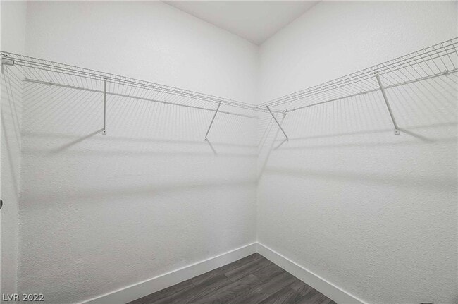 Building Photo - 417 E Merlayne Dr