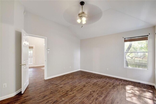 Building Photo - 7509 Spivey Dr