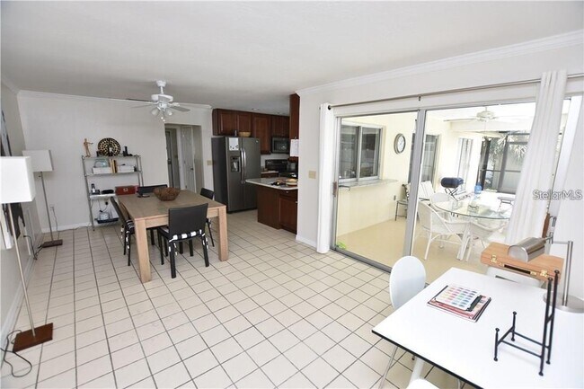 Building Photo - 3926 Calliandra Dr