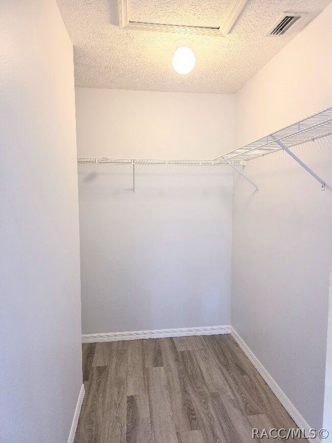 Building Photo - 8529 N Titleist Dr