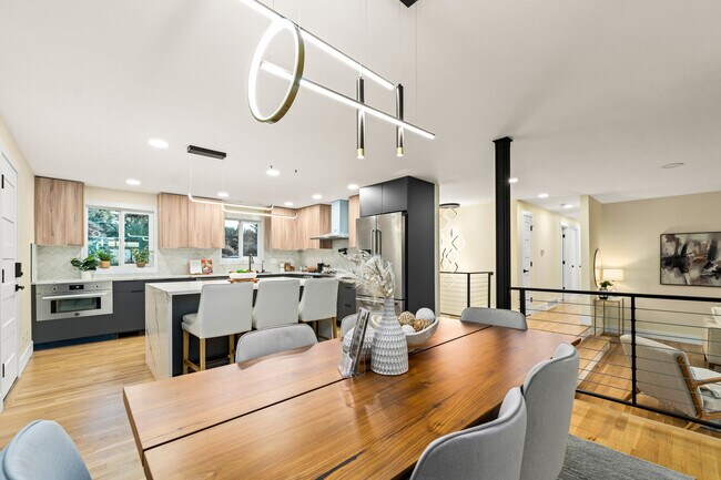 Building Photo - 130 SW 194th St