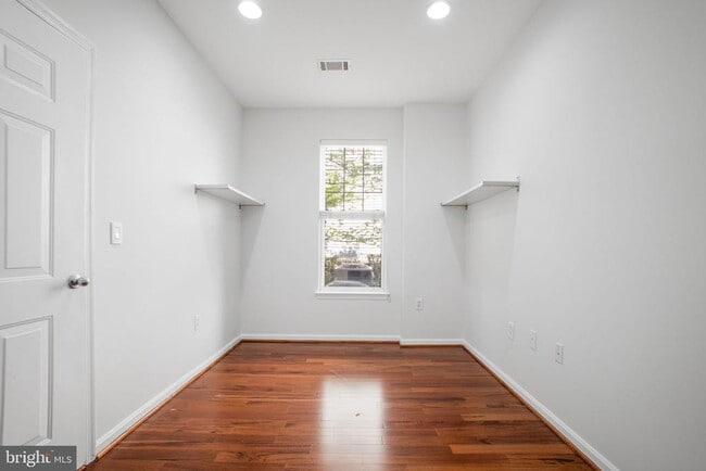 Building Photo - 11325 Aristotle Dr