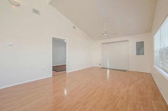 Building Photo - 4617 Talina Way