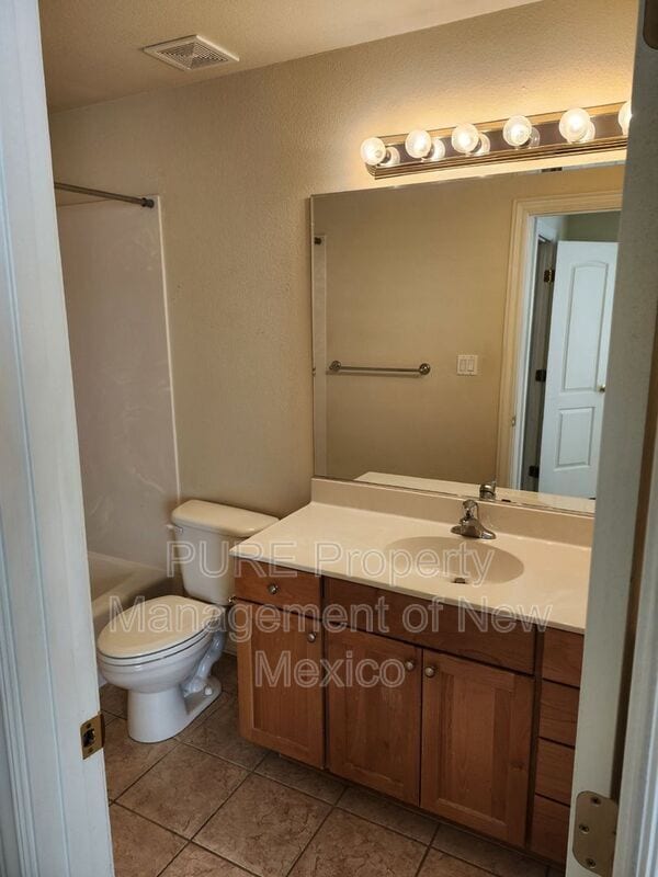 Building Photo - 3004 Calla Lilly Ln