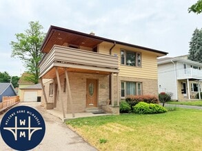Building Photo - 7313 Harwood Ave
