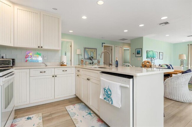 Building Photo - 9750 LITTLE GASPARILLA Is