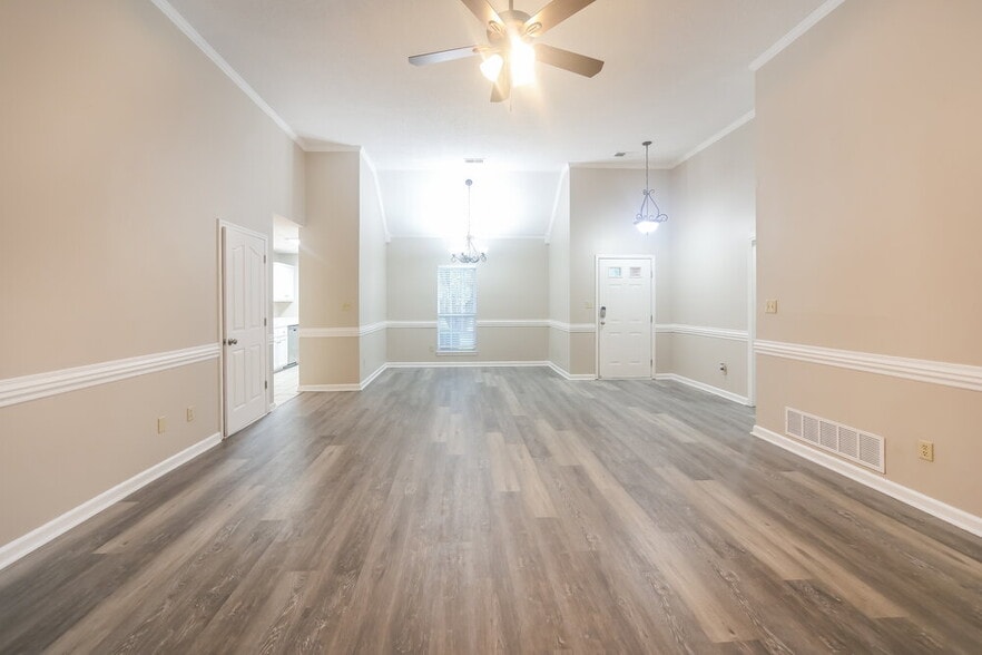 Building Photo - 2378 Kindlewood Dr